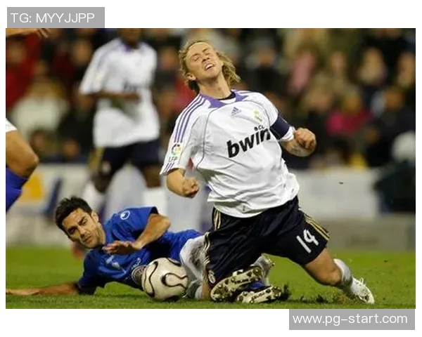 国王杯精彩对决里昂凭帽子戏法战胜波尔图全场沸腾